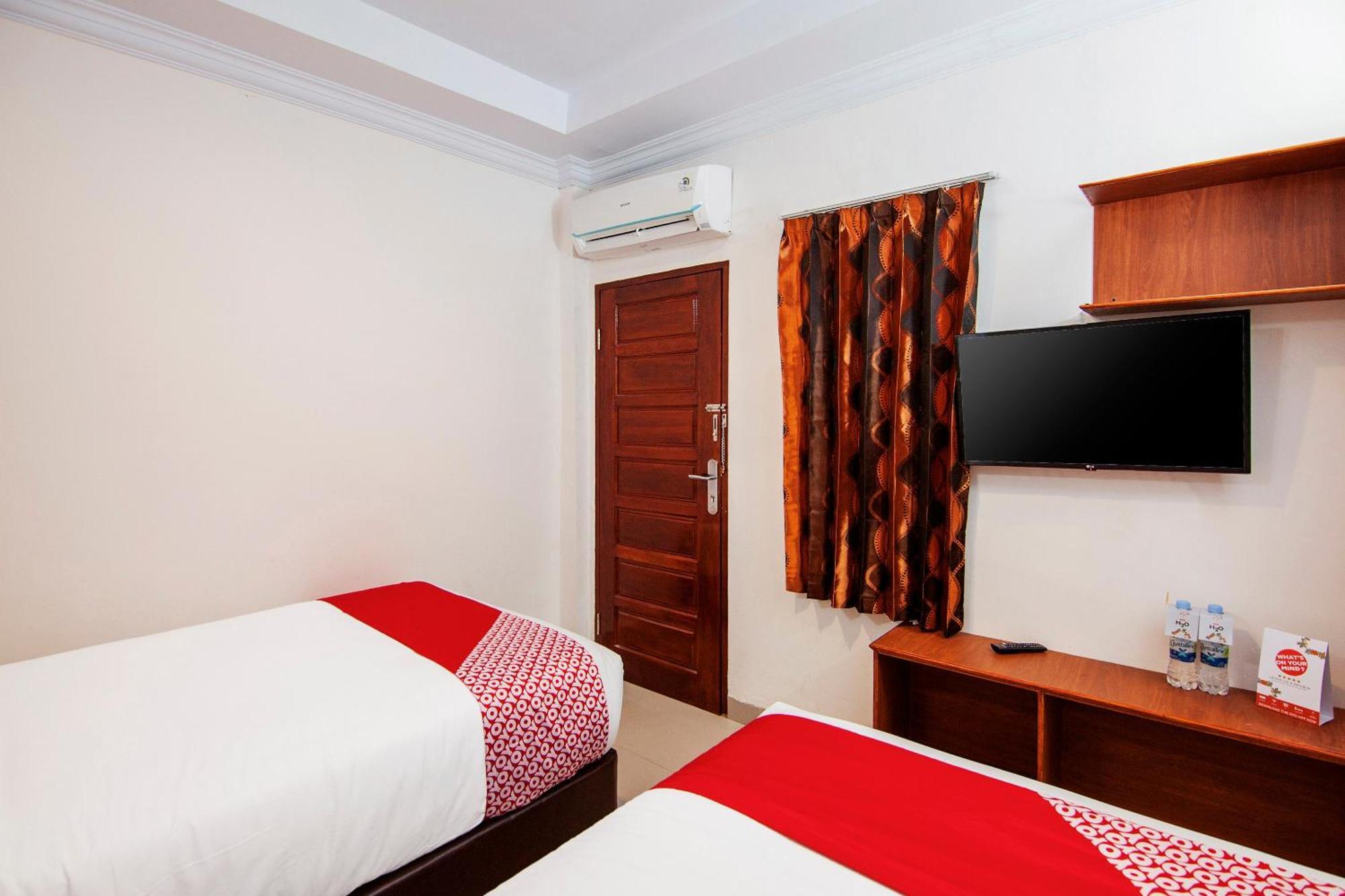 Super Oyo 621 Vania Residence Medan Dış mekan fotoğraf